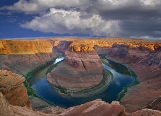 horseshoe bend